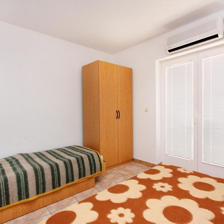 Apartments With A Parking Space Jezera, Murter - 5107 Quarto foto