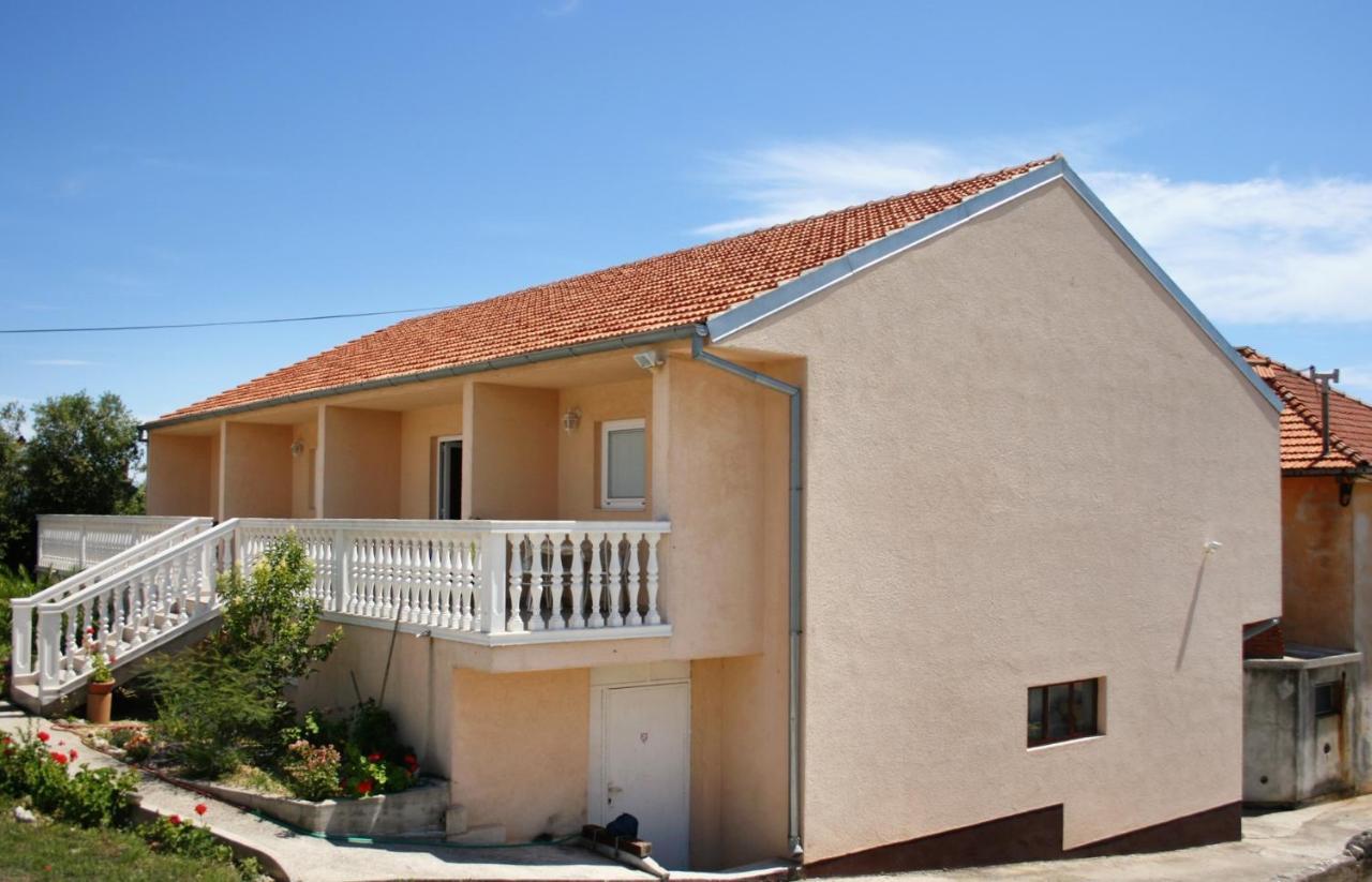 Apartments With A Parking Space Jezera, Murter - 5107 Exterior foto