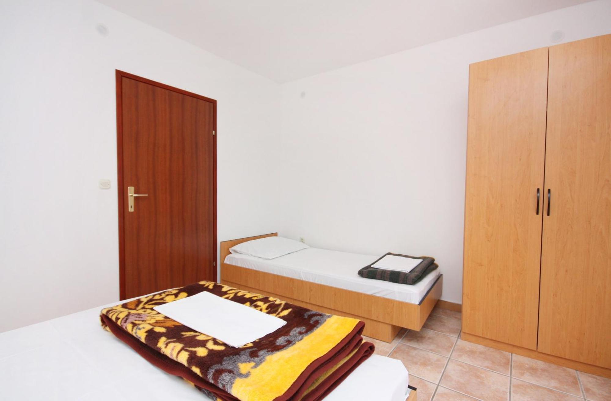 Apartments With A Parking Space Jezera, Murter - 5107 Quarto foto